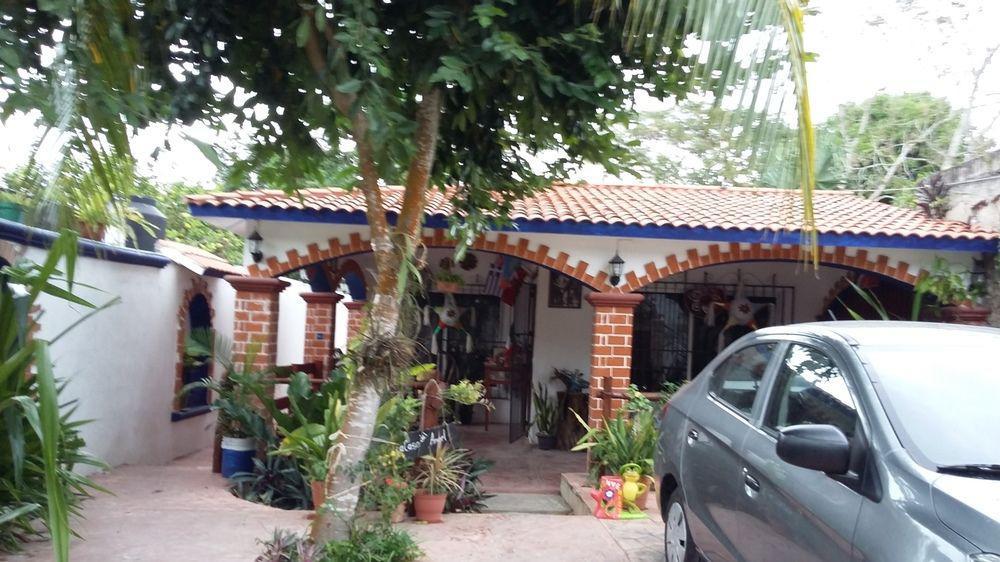 La Casa De Angel Valladolid Exterior photo